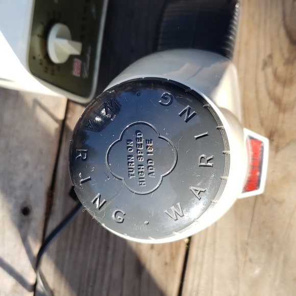 1960s Waring Blendor Solid State 70 with Ice Attachment - Picture 7 of 8